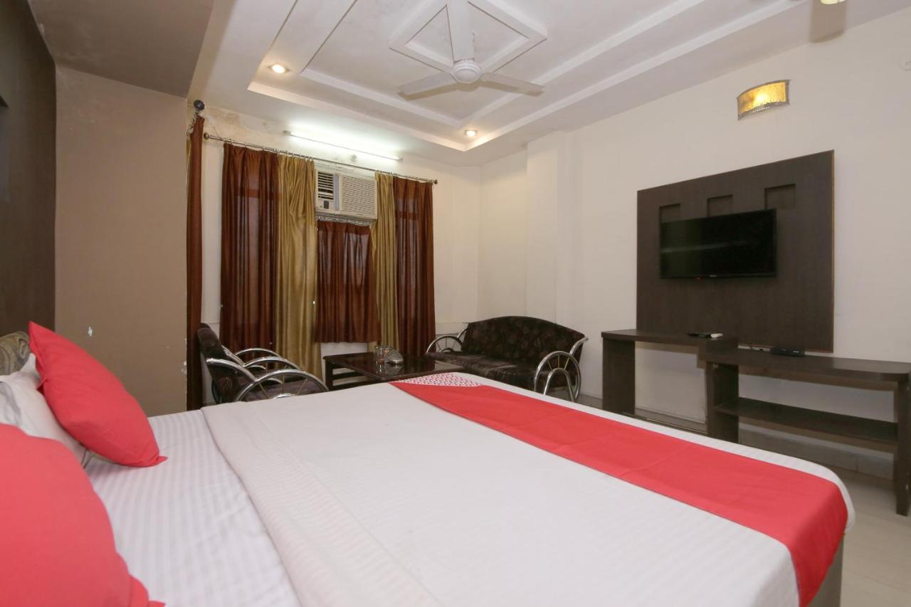 Oyo Hotel Shubhkamna Jabalpur Bagian luar foto