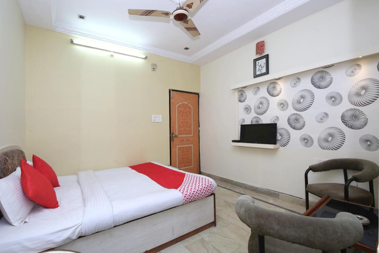 Oyo Hotel Shubhkamna Jabalpur Bagian luar foto