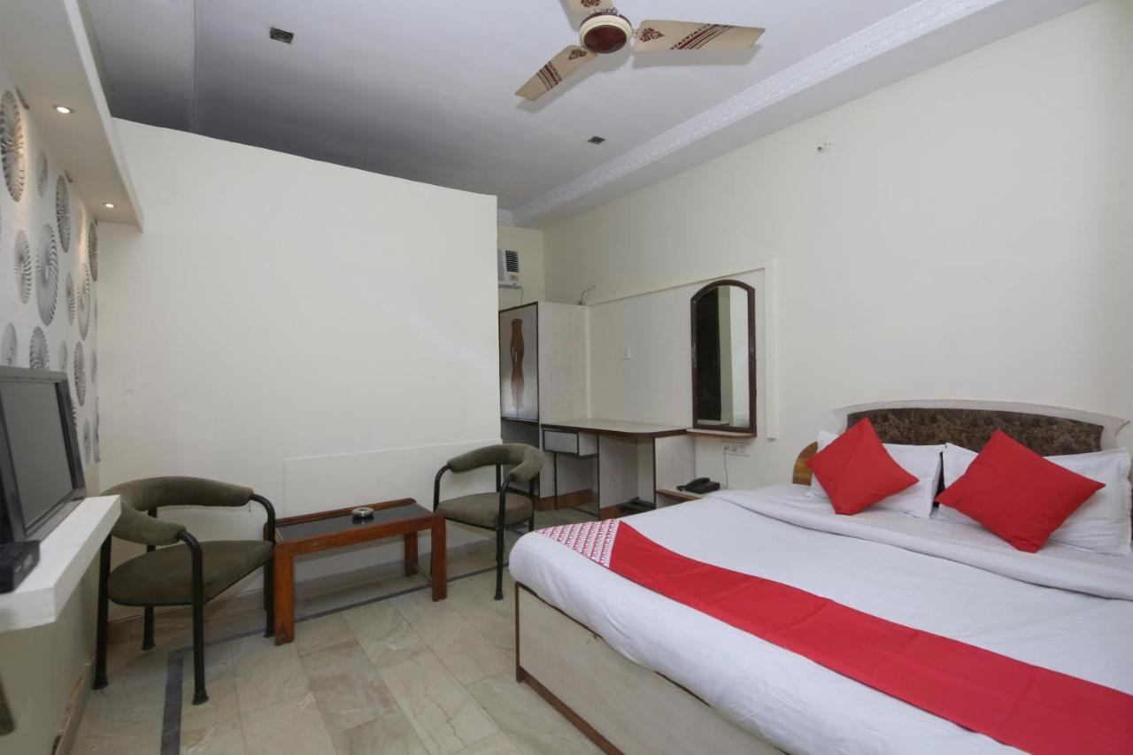 Oyo Hotel Shubhkamna Jabalpur Bagian luar foto
